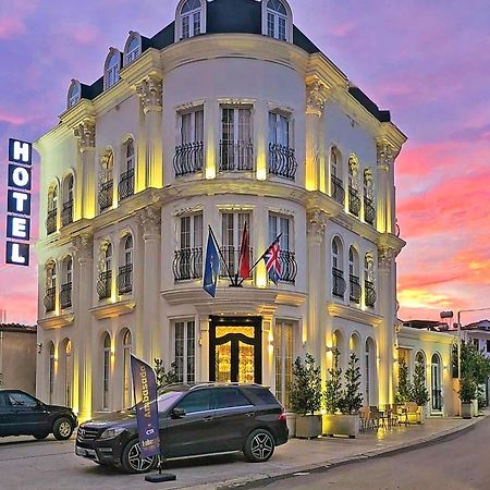 Hotel Ambasada Qta Patza-Kuqani エクステリア 写真