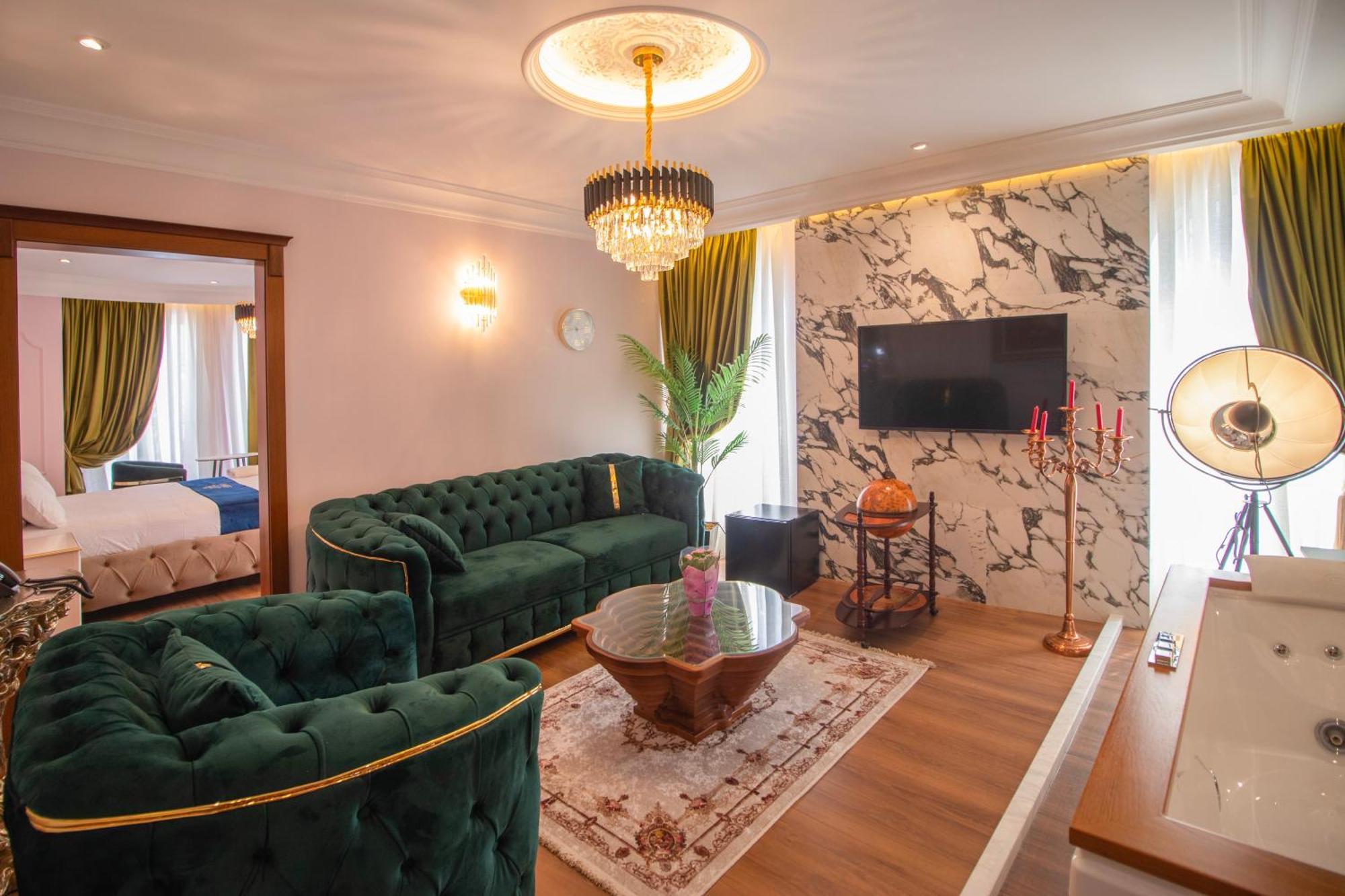 Hotel Ambasada Qta Patza-Kuqani エクステリア 写真