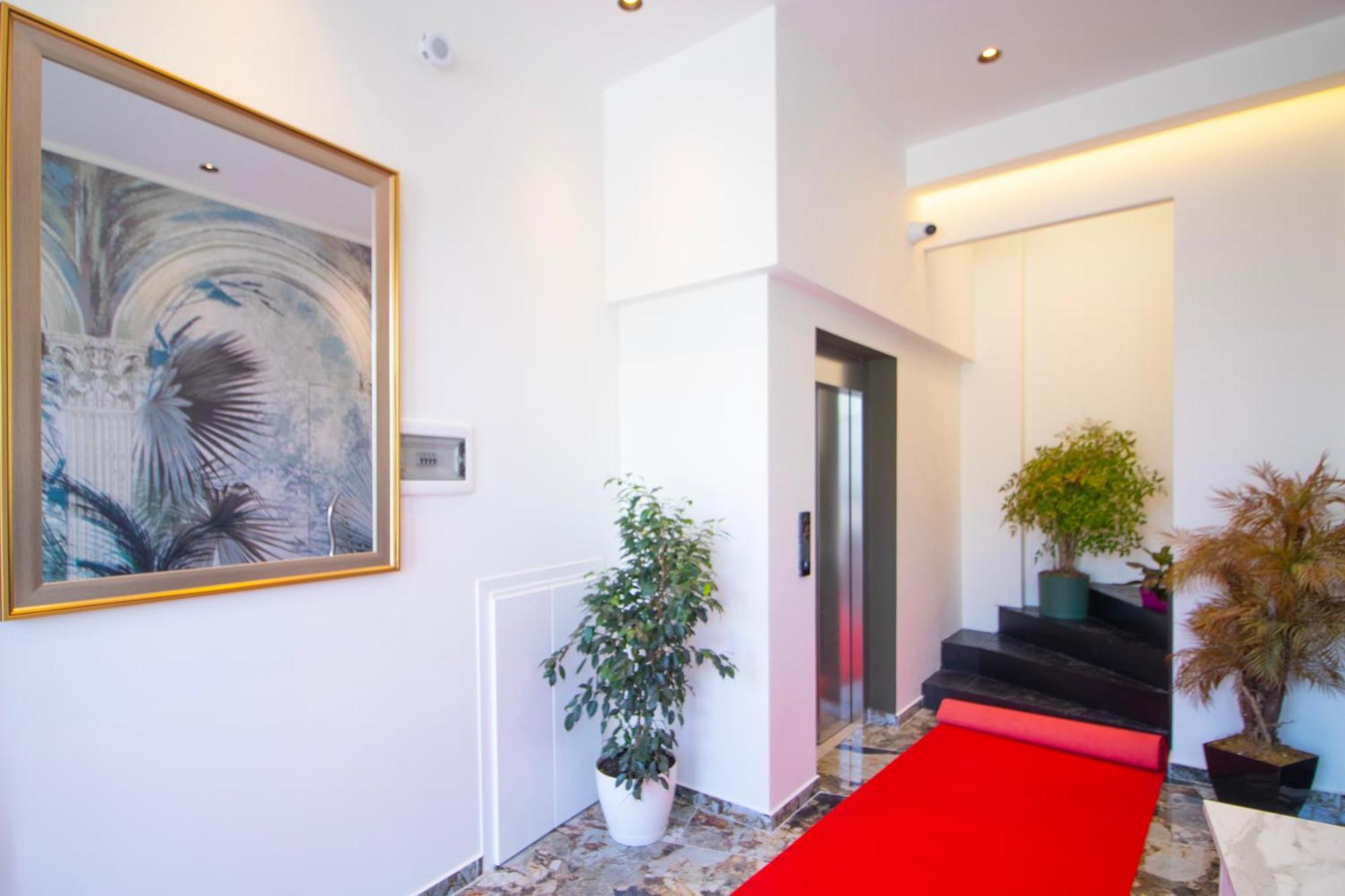 Hotel Ambasada Qta Patza-Kuqani エクステリア 写真