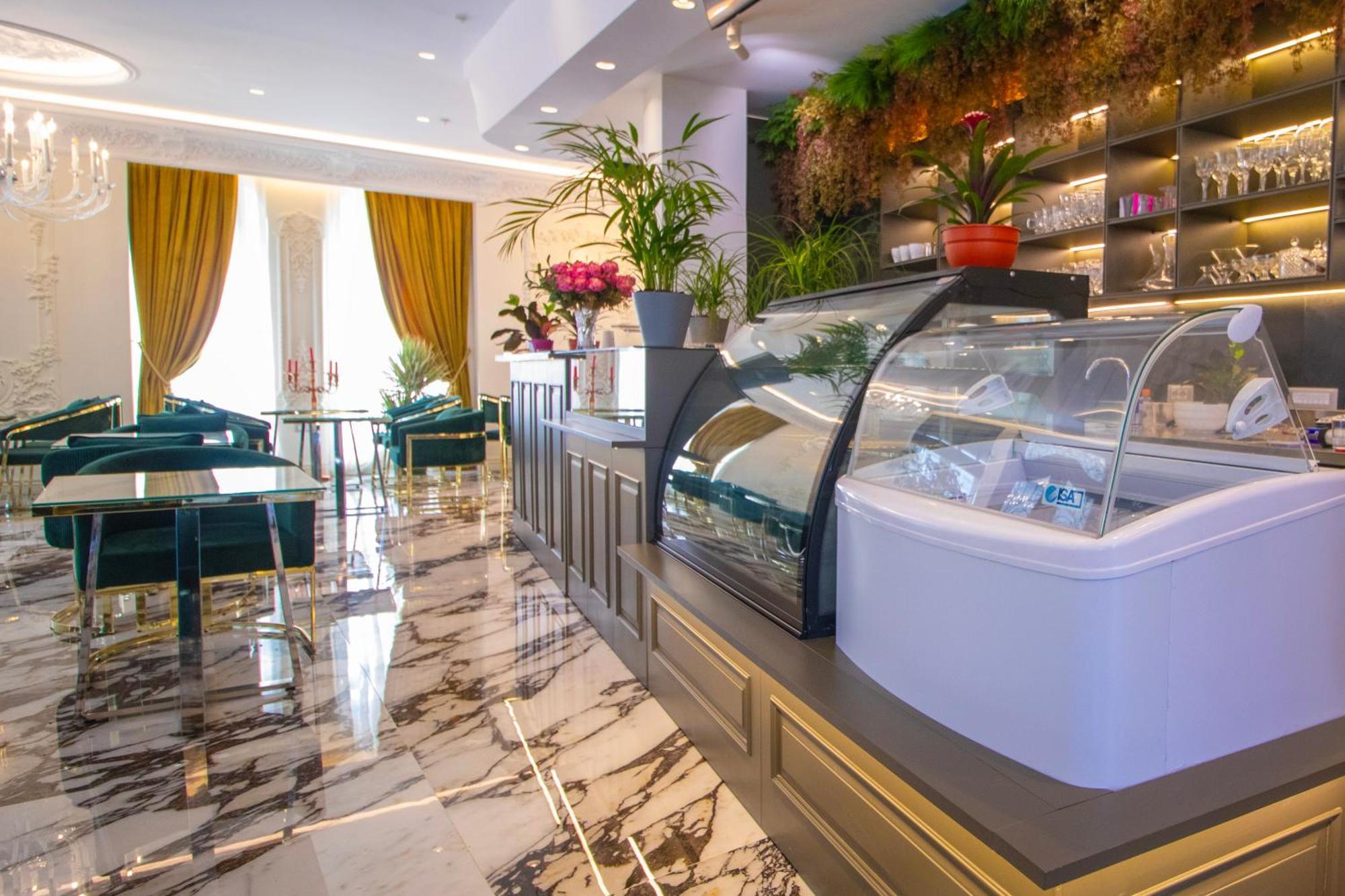 Hotel Ambasada Qta Patza-Kuqani エクステリア 写真