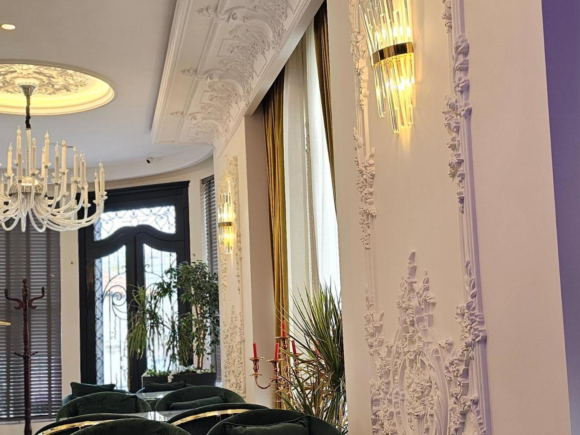Hotel Ambasada Qta Patza-Kuqani エクステリア 写真