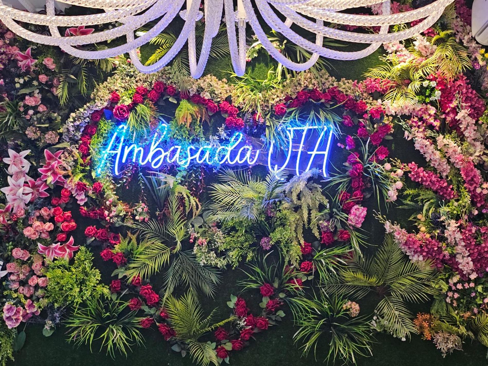 Hotel Ambasada Qta Patza-Kuqani エクステリア 写真